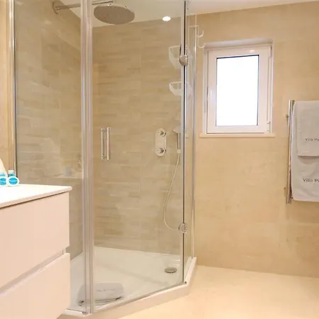 Pinhal 213-cleverdetails- Sleeps 8, Quiet Area, Walking Distance