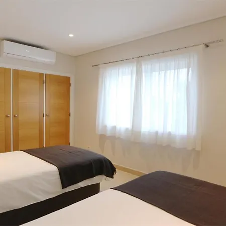 Pinhal 213-cleverdetails- Sleeps 8, Quiet Area, Walking Distance Vilamoura