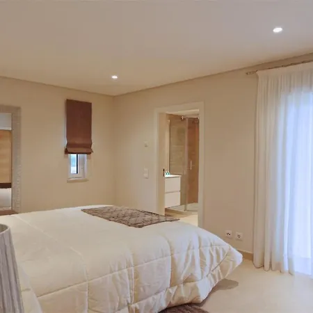 Villa Pinhal 213-cleverdetails- Sleeps 8, Quiet Area, Walking Distance *