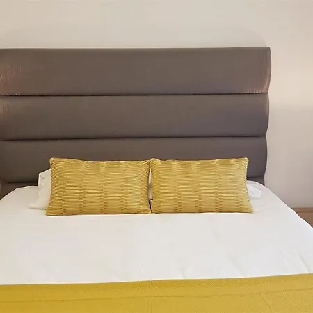 Pinhal 213-cleverdetails- Sleeps 8, Quiet Area, Walking Distance Villa Vilamoura
