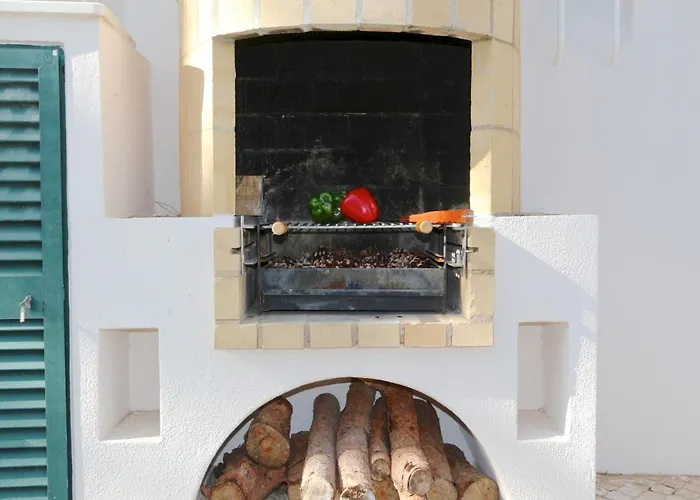 Pinhal 213-cleverdetails- Sleeps 8, Quiet Area, Walking Distance Vilamoura