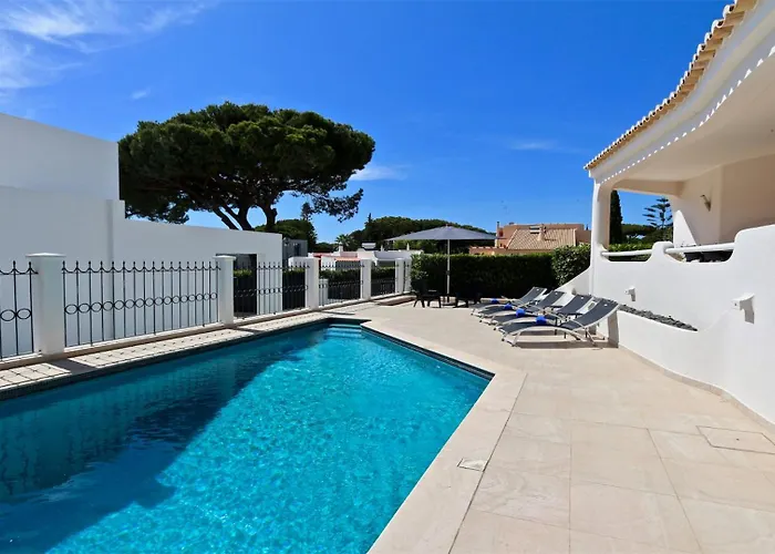 Villa Pinhal 213-cleverdetails- Sleeps 8, Quiet Area, Walking Distance Vilamoura