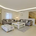 فيلة Pinhal 213-cleverdetails- Sleeps 8, Quiet Area, Walking Distance *