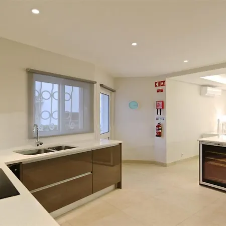 Villa Pinhal 213-cleverdetails- Sleeps 8, Quiet Area, Walking Distance Vilamoura