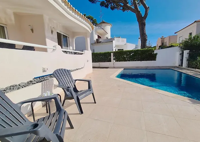 Pinhal 213-cleverdetails- Sleeps 8, Quiet Area, Walking Distance * 维拉摩拉