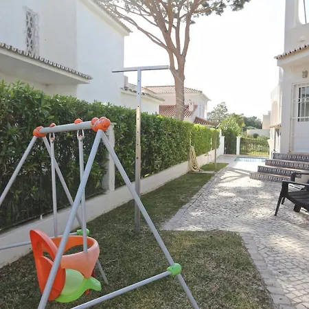 Pinhal 213-cleverdetails- Sleeps 8, Quiet Area, Walking Distance Villa