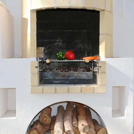 Pinhal 213-cleverdetails- Sleeps 8, Quiet Area, Walking Distance Vilamoura